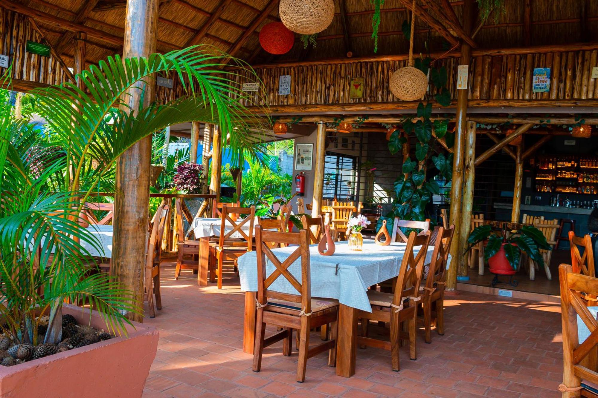 The Lakeside Entebbe Exterior foto